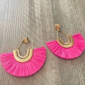 Earrings of silk paper in Fuchsia Pink